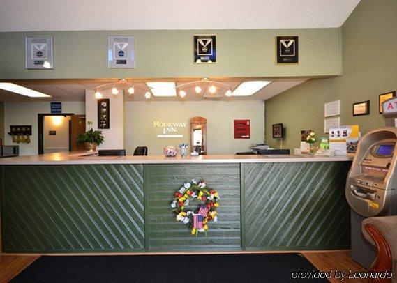 ロードウェイ イン グランドアイランド エクステリア 写真